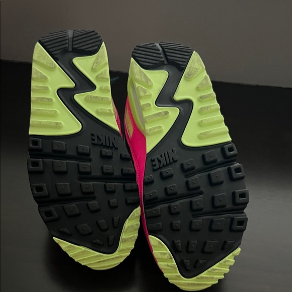 Nike Women’s Air Max 90White Hot Pink Neon Yellow Accent Sneakers - Size 6 - Picture 5 of 8